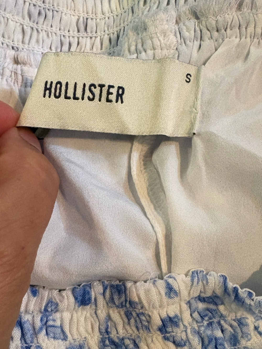 Hollister mini floral tiered skirt / skort with pockets, size S and EUC - Picture 6 of 12
